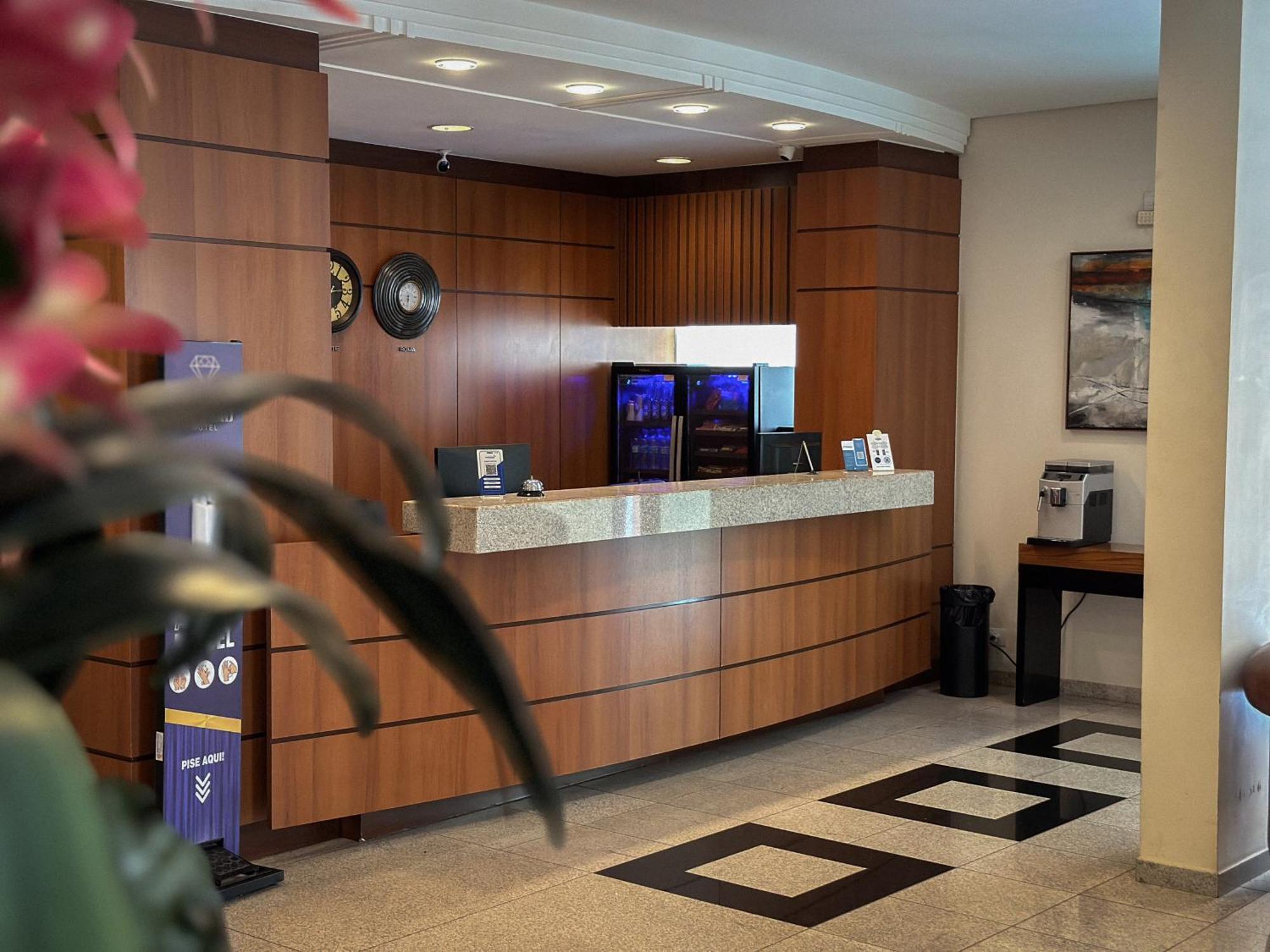 Hotel Cianorte Diamond ภายนอก รูปภาพ